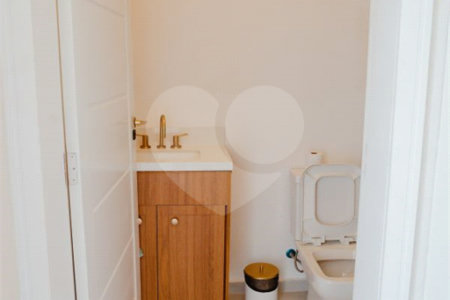 Casa à venda com 3 quartos, sendo 2 suítes, no condomínio Morada do Sol, Mairiporã - SP
