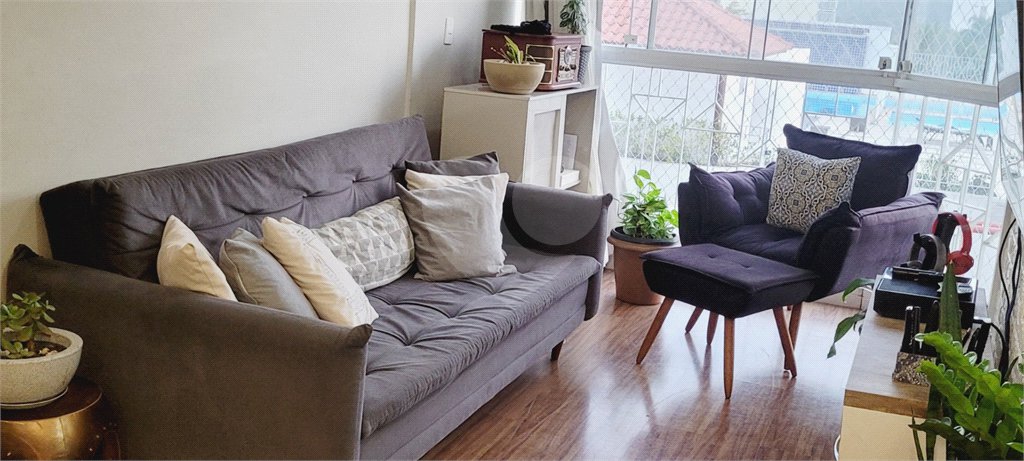 Apartamento à venda com 3 quartos, sendo 1 suíte, em Vila Isa, São Paulo, SP