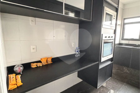 Apartamento à venda com 4 quartos, sendo 2 suítes, em Vila Regente Feijó, São Paulo, SP