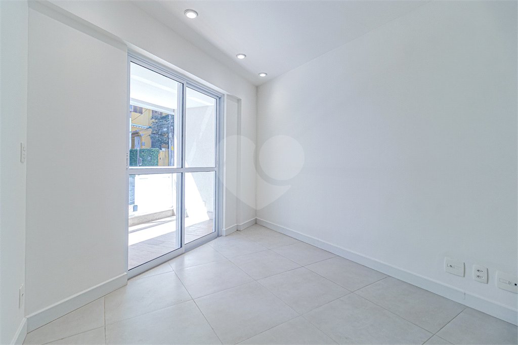 Apartamento à venda com 3 quartos, sendo 1 suíte, em Lagoa, Rio de Janeiro, RJ