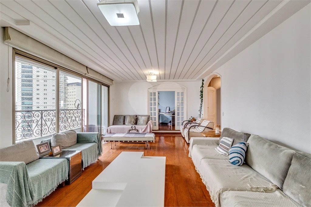 Apartamento à venda com 4 quartos, sendo 2 suítes, em Brooklin, São Paulo, SP