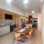 Casa à venda com 4 suítes no condomínio Sta Morriz, Campinas - SP