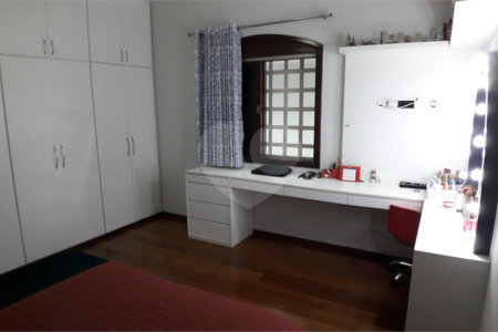 Casa à venda com 4 suítes em Lar São Paulo, São Paulo, SP