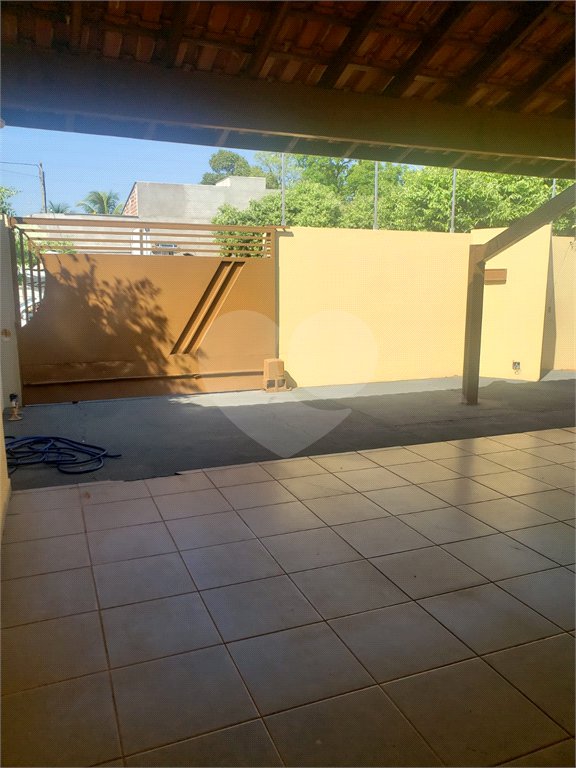 Casa à venda com 3 quartos em Parque São Carlos, Três Lagoas, MS