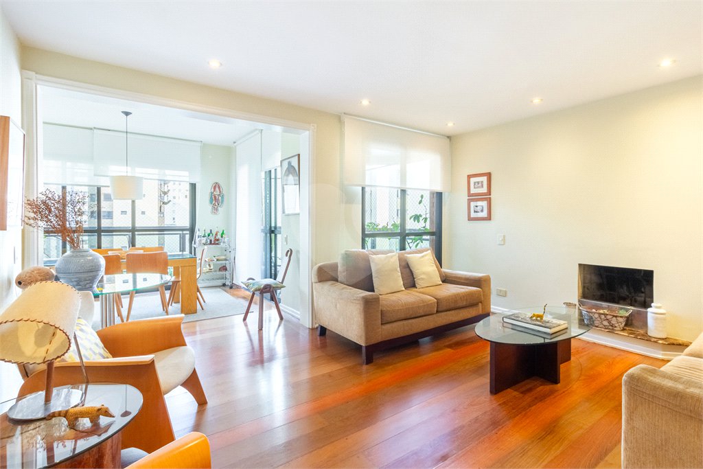 Apartamento à venda com 4 quartos, sendo 2 suítes, em Perdizes, São Paulo, SP