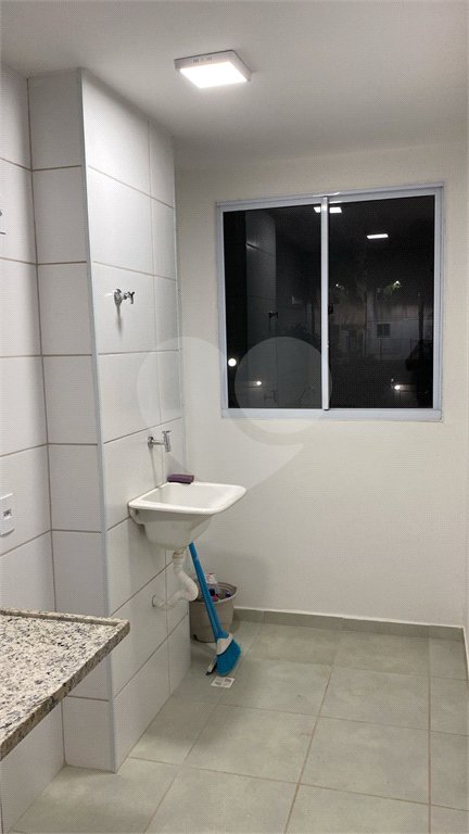 Apartamento à venda com 2 quartos, sendo 1 suíte,  em Jardim dos Manacás, Araraquara, SP