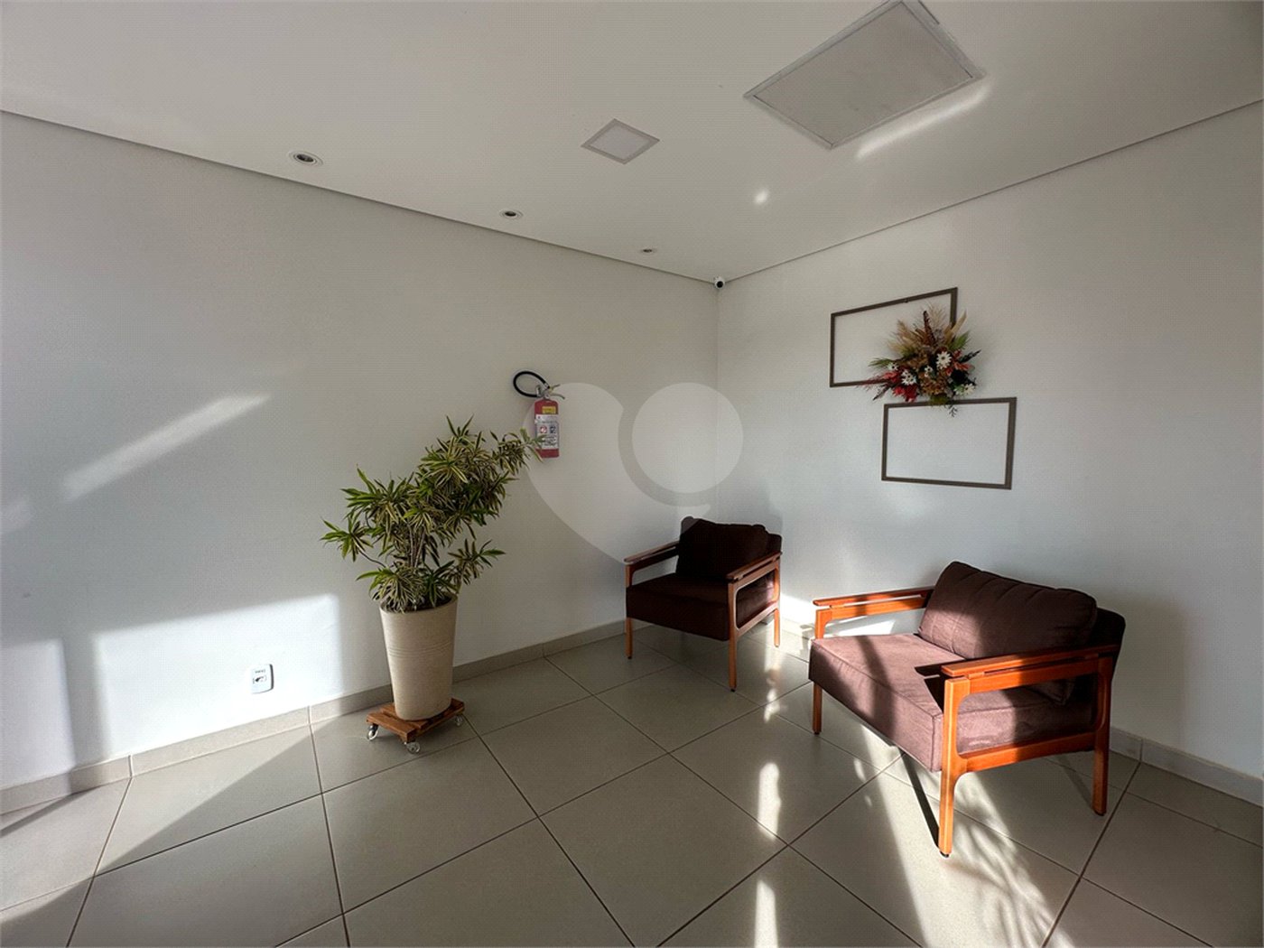 Apartamento à venda com 3 quartos, sendo 1 suíte, em Vila Macia, Itapetininga, SP