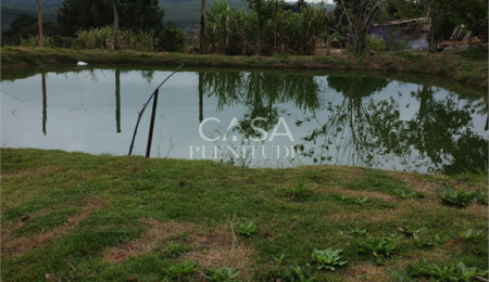 Chácara à venda com 3 quartos, sendo 1 suíte,  em Área Rural de Sarapuí, Sarapuí, SP