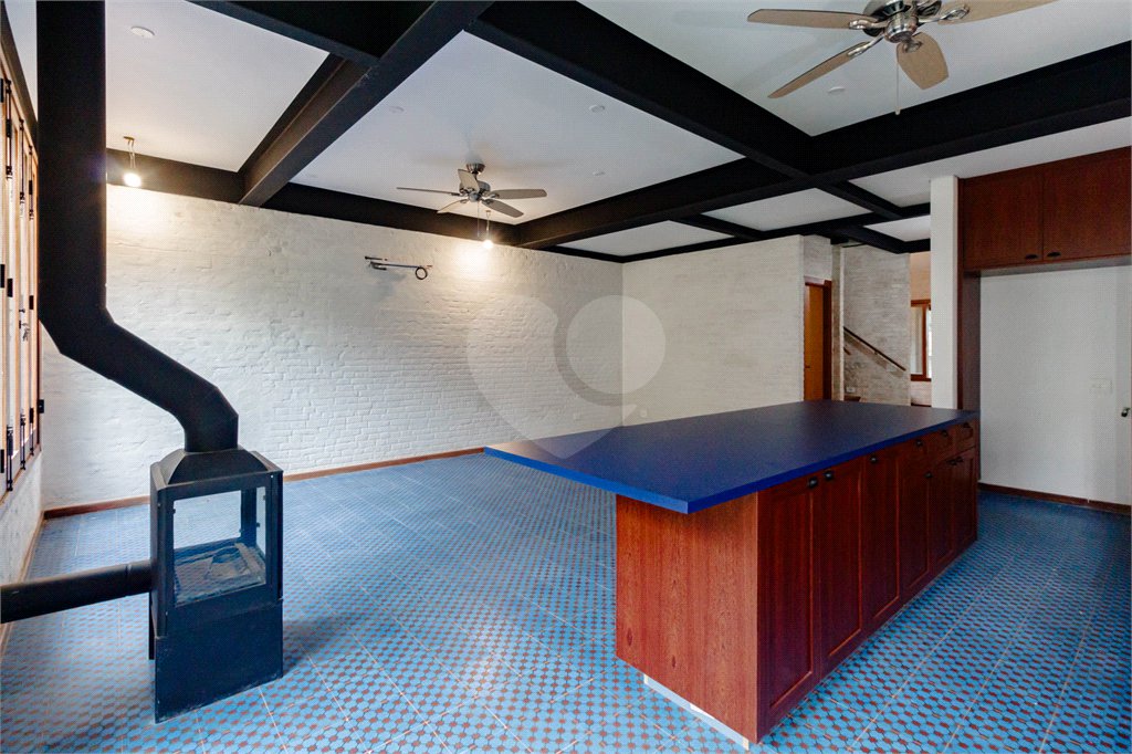Casa à venda com 3 quartos, sendo 2 suítes, em Jardim América, São Paulo, SP