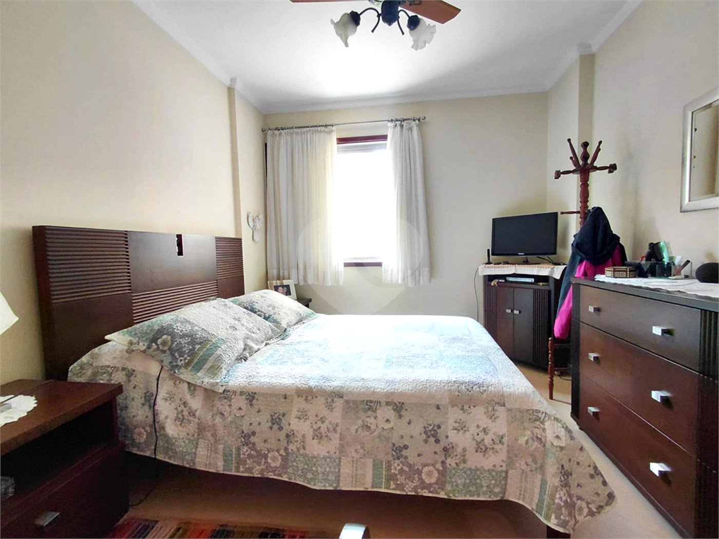 Apartamento à venda com 3 quartos em Vila Romana, São Paulo, SP