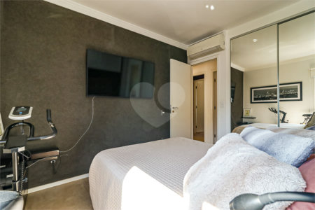 Apartamento à venda com 3 suítes em Vila Mariana, São Paulo, SP