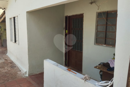Casa à venda com 3 quartos em Jardim Santa Lúcia, Araraquara, SP