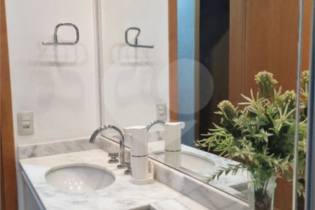 Apartamento à venda com 2 quartos, sendo 1 suíte,  em Vila Mogilar, Mogi das Cruzes, SP