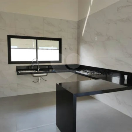 Casa à venda com 3 suítes no condomínio Terras do Vale, Caçapava - SP