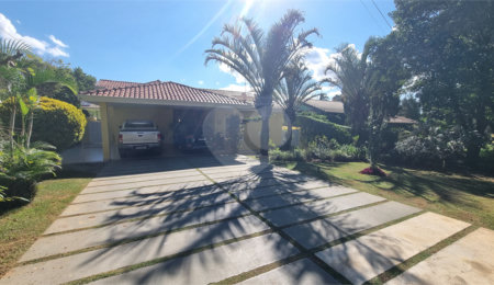 Casa à venda com 3 quartos, sendo 1 suíte,  no condomínio Vivendas do Lago, Sorocaba - SP