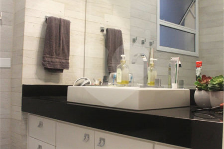 Apartamento à venda com 2 quartos em Bela Vista, São Paulo, SP