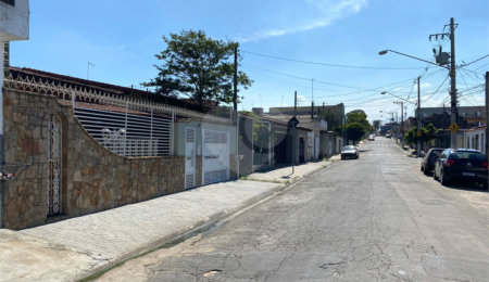 Casa à venda com 3 quartos, sendo 1 suíte, em Parque Santa Rosa, Suzano, SP