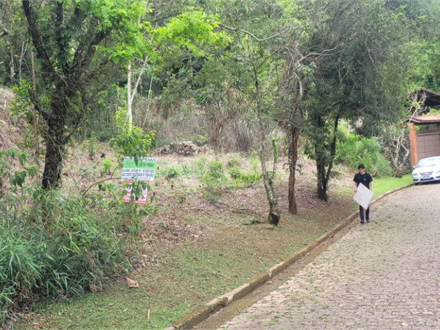 Casa à venda no condomínio Gleba II, Mairiporã - SP