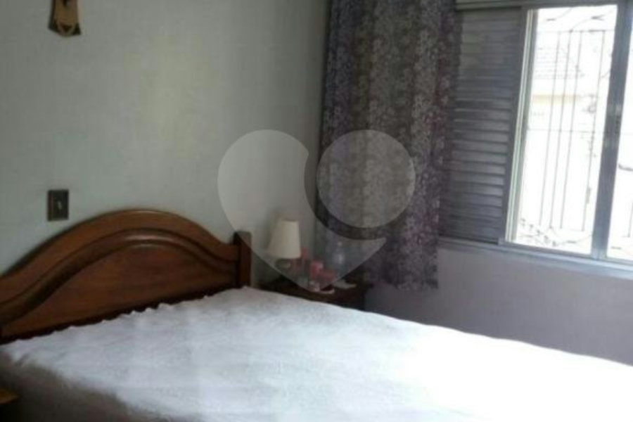 Casa à venda com 3 quartos no condomínio Travessa Quefren,21, São Paulo - SP