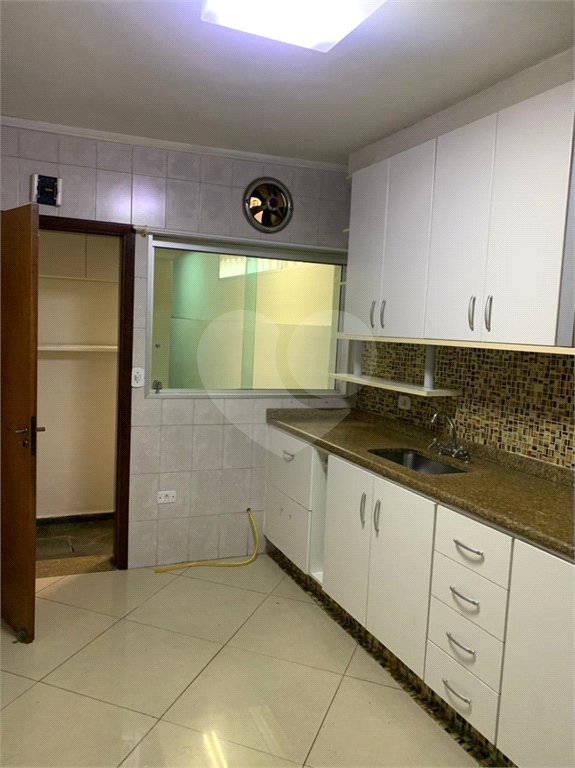 Casa à venda com 3 quartos, sendo 1 suíte, em Parque Santa Rosa, Suzano, SP