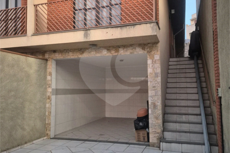 Sobrado à venda com 3 quartos, sendo 1 suíte, em Vila Bonilha, São Paulo, SP