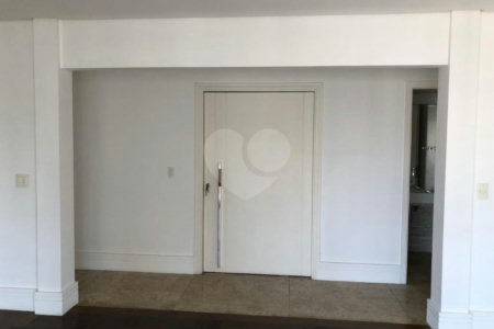 Apartamento à venda com 3 suítes em Vila Suzana, São Paulo, SP