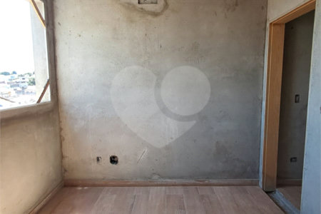 Sobrado à venda com 3 quartos, sendo 1 suíte,  em Vila Laís, São Paulo, SP