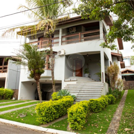 Casa à venda com 4 quartos, sendo 2 suítes,  no condomínio Villaggio Capriccio, Louveira - SP