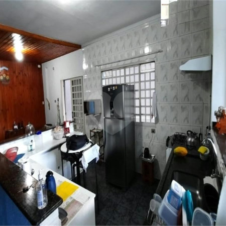Sobrado à venda com 5 quartos, sendo 1 suíte, em Jardim Cumbica, Guarulhos, SP