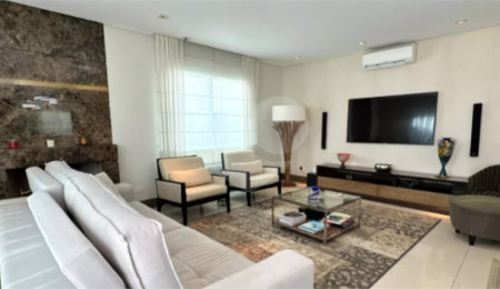 Casa à venda com 4 quartos, sendo 3 suítes,  no condomínio Vila das Flores, São Paulo - SP