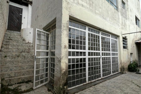 Sobrado à venda com 6 quartos, sendo 4 suítes,  em Vila Oliveira, Mogi das Cruzes, SP