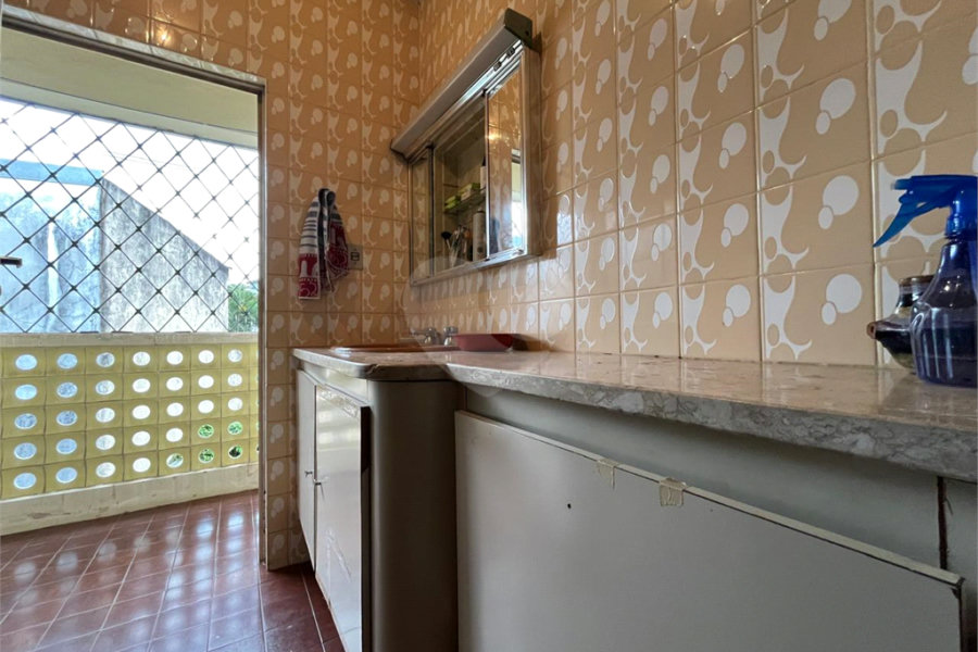 Sobrado à venda com 5 quartos, sendo 1 suíte, em Palmas do Tremembé, São Paulo, SP