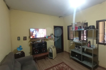 Chácara à venda com 3 quartos em Vila Belo Horizonte, Itapetininga, SP