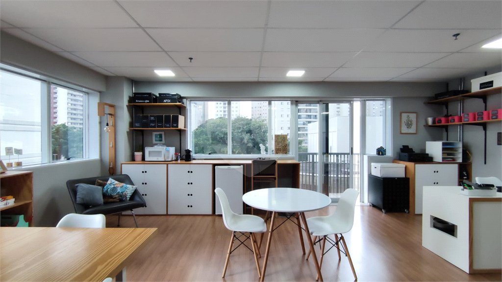 Sala à venda em Alto da Boa Vista, São Paulo, SP