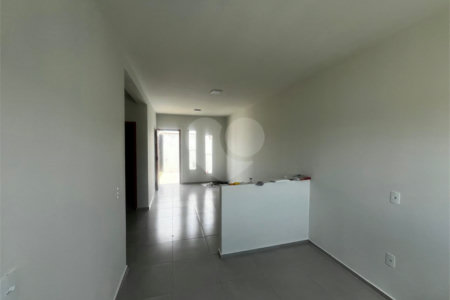 Casa à venda com 2 quartos em Parque Itapê, Itapetininga, SP
