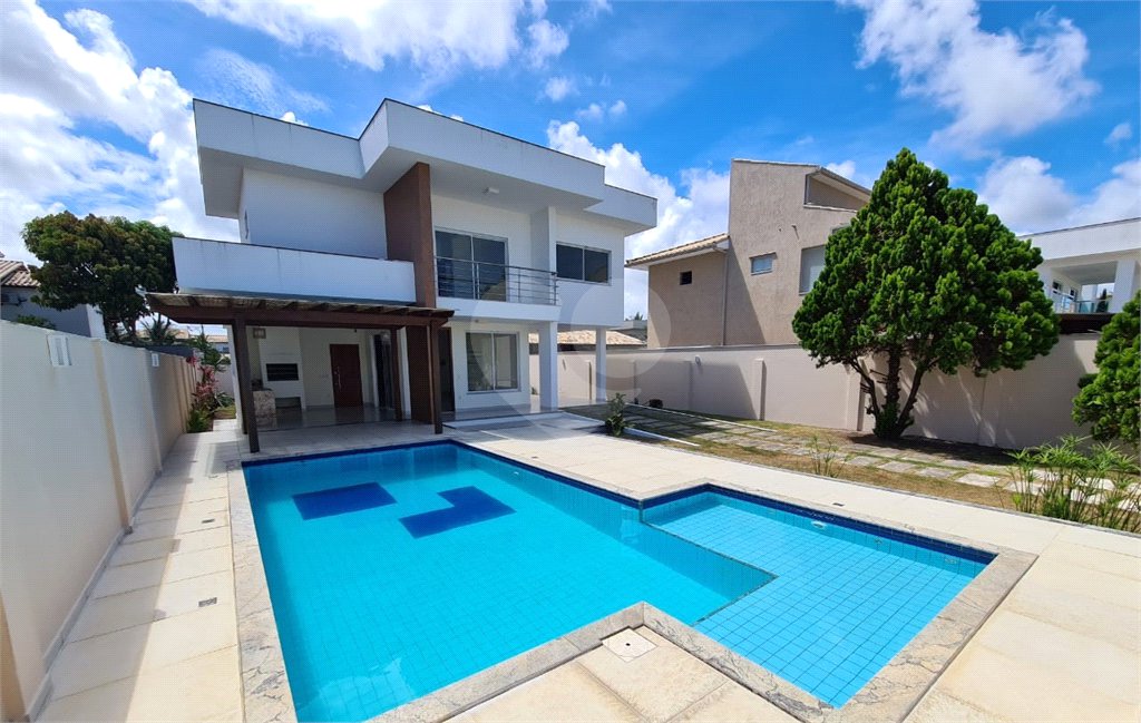 Casa à venda com 3 quartos, sendo 1 suíte, em Outerio da Glória, Porto Seguro, BA