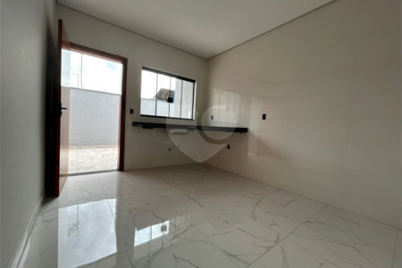 Casa de Vila à venda com 2 quartos, sendo 1 suíte, em Vila Nova Sorocaba, Sorocaba, SP