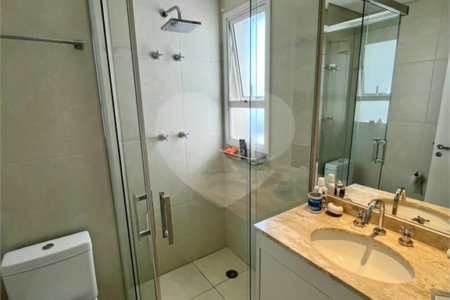 Apartamento à venda com 4 quartos, sendo 3 suítes, em Morumbi, São Paulo, SP