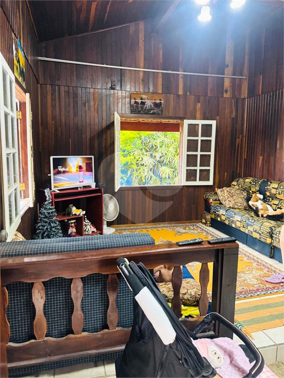 Chácara à venda com 6 quartos, sendo 2 suítes, em Jardim Dora, Suzano, SP
