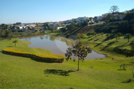Casa à venda ou para alugar com 3 suítes no condomínio Jardim Vila Paradiso, Indaiatuba - SP
