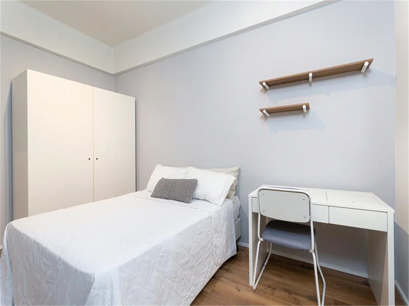 Apartamento à venda com 4 quartos, sendo 1 suíte, em Pinheiros, São Paulo, SP