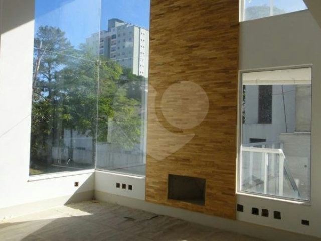 Casa à venda com 3 suítes no condomínio Villa Castanheira, São Paulo - SP