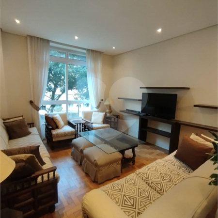 Apartamento à venda com 2 quartos, sendo 1 suíte,  em Higienópolis, São Paulo, SP