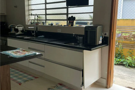Sobrado à venda com 5 quartos, sendo 2 suítes,  em Vila Cordeiro, São Paulo, SP