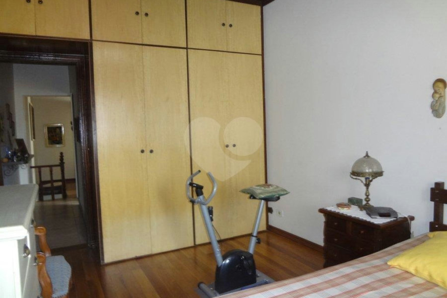 Sobrado à venda com 5 quartos, sendo 1 suíte, em Santana, São Paulo, SP
