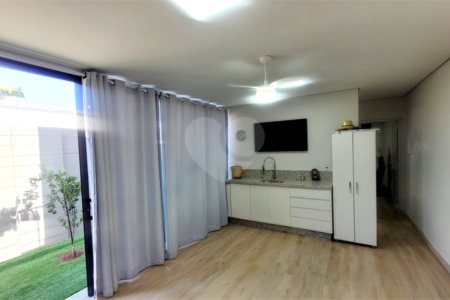 Casa à venda com 4 suítes no condomínio Sta Morriz, Campinas - SP