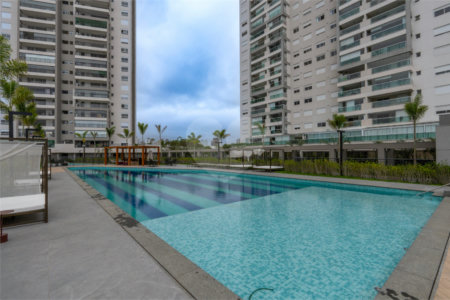 Apartamento à venda com 2 suítes em Santo Amaro, São Paulo, SP