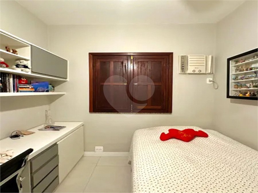 Casa de Vila à venda com 4 quartos, sendo 2 suítes,  em Botafogo, Rio de Janeiro, RJ