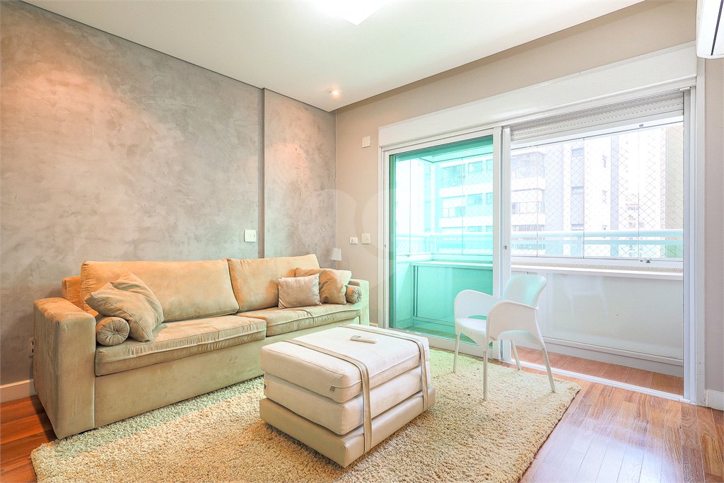 Apartamento à venda com 4 suítes,  em Jardim Paulistano, São Paulo, SP