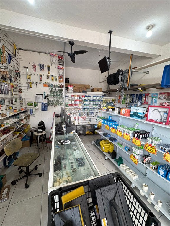 Salão para alugar em Vila Acoreana, Poá, SP
